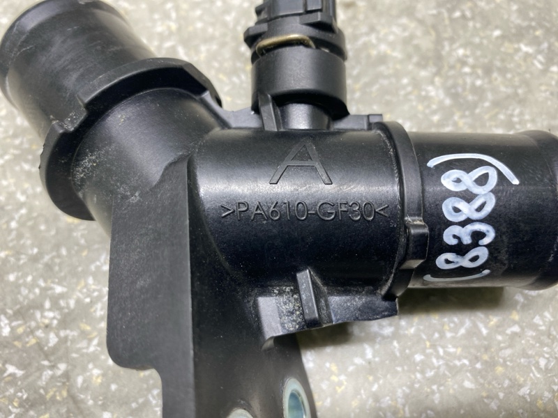 Тройник системы охлаждения PRIUS 16- 2017 1.8 2ZRFXE