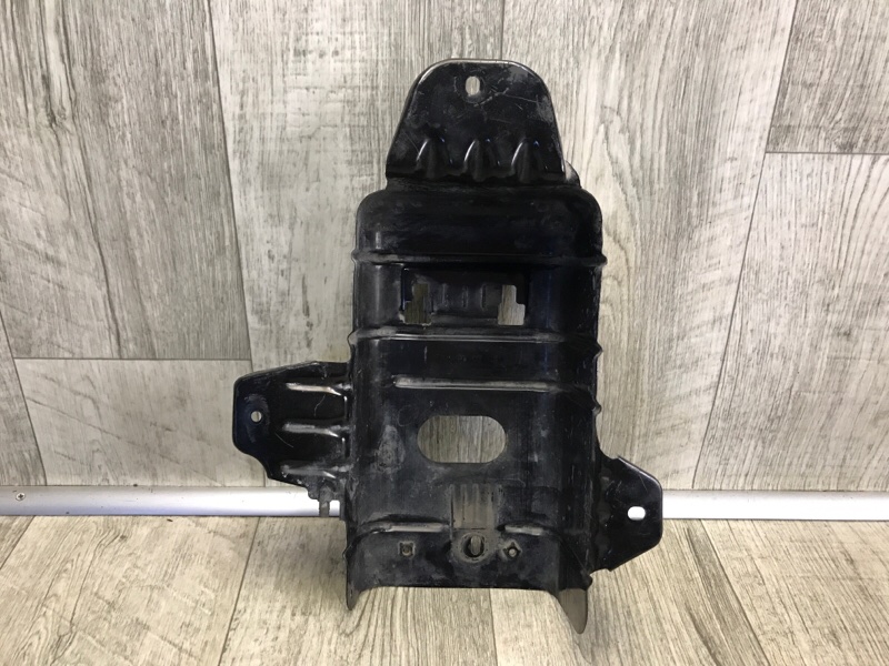 Защита днища HYUNDAI SANTA FE (CM) 05-12 2007 Внедорожник 3.3 314250W000 Б/У