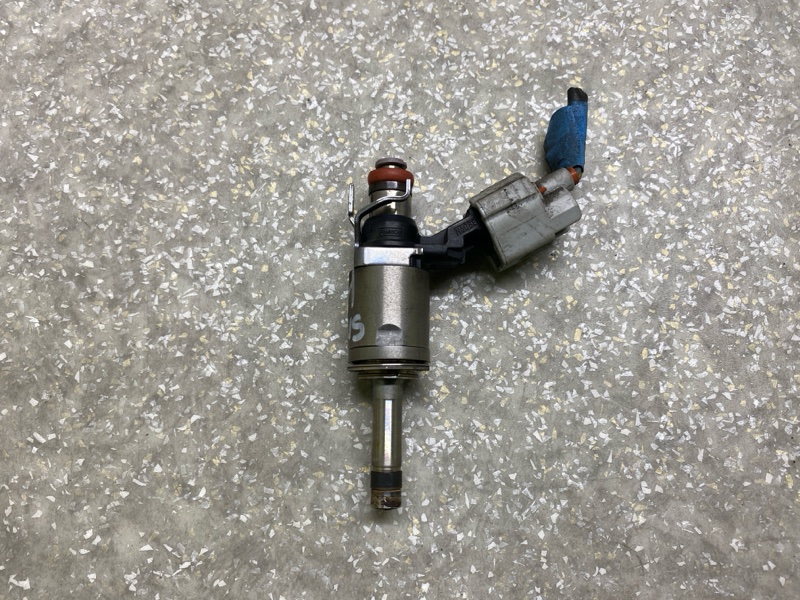 Форсунка топливная FORD FOCUS 10-18 2.0 CP9Z-9F593-B Б/У