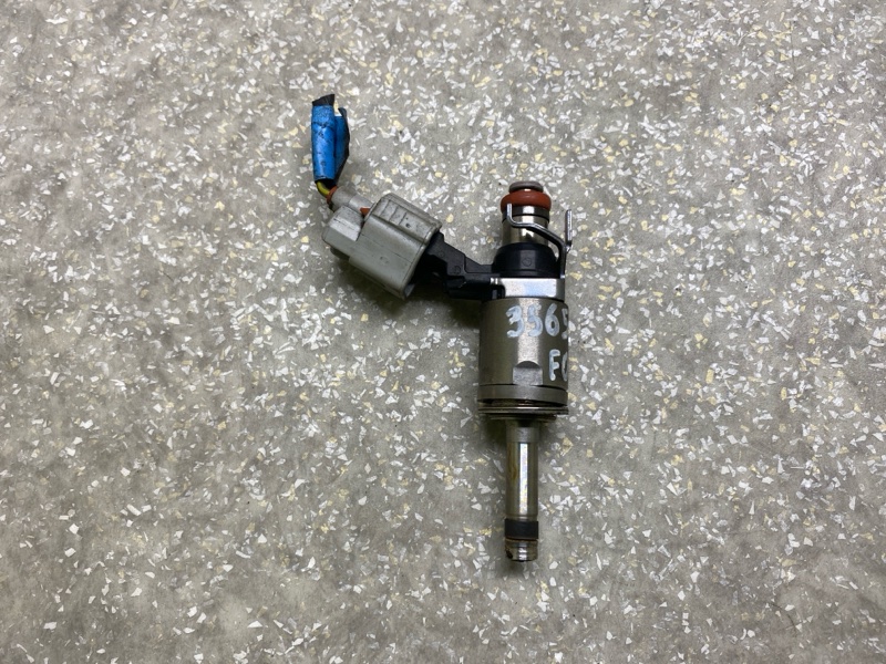 Форсунка топливная FOCUS 10-18 2.0