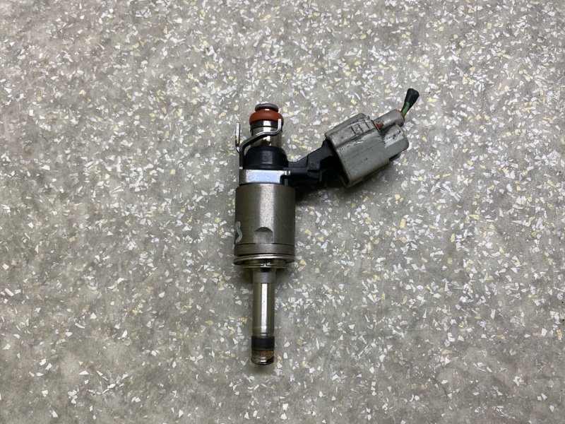 Форсунка топливная FORD FOCUS 10-18 2.0 CP9Z-9F593-B Б/У