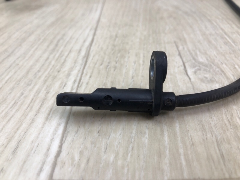 Датчик ABS передний правый PATHFINDER R52 12-21 2013 3.5 VQ35DE