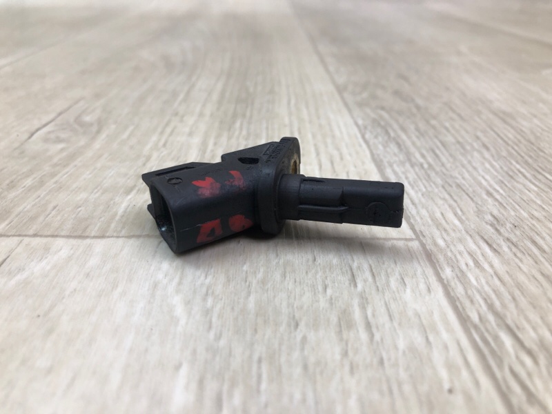 Датчик ABS передний правый FOCUS 10-18 2017 2.0 C20HDEX