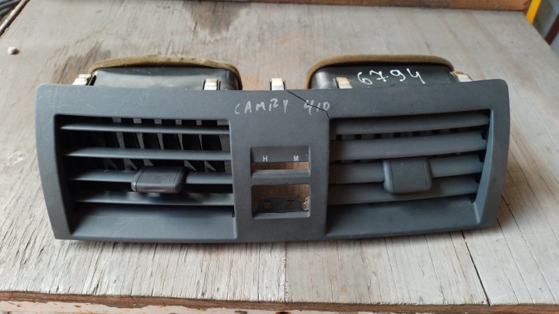 Дефлектор воздушный CAMRY 40 06-11