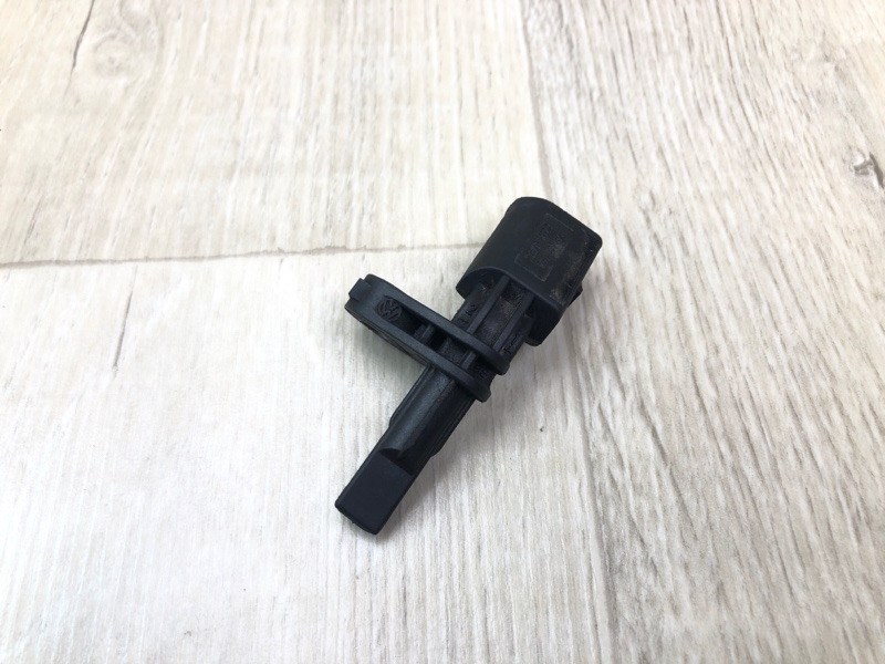 Датчик ABS передний правый VOLKSWAGEN JETTA USA 10-17 JETTA USA 10-17 2.5 WHT 003 856 Б/У