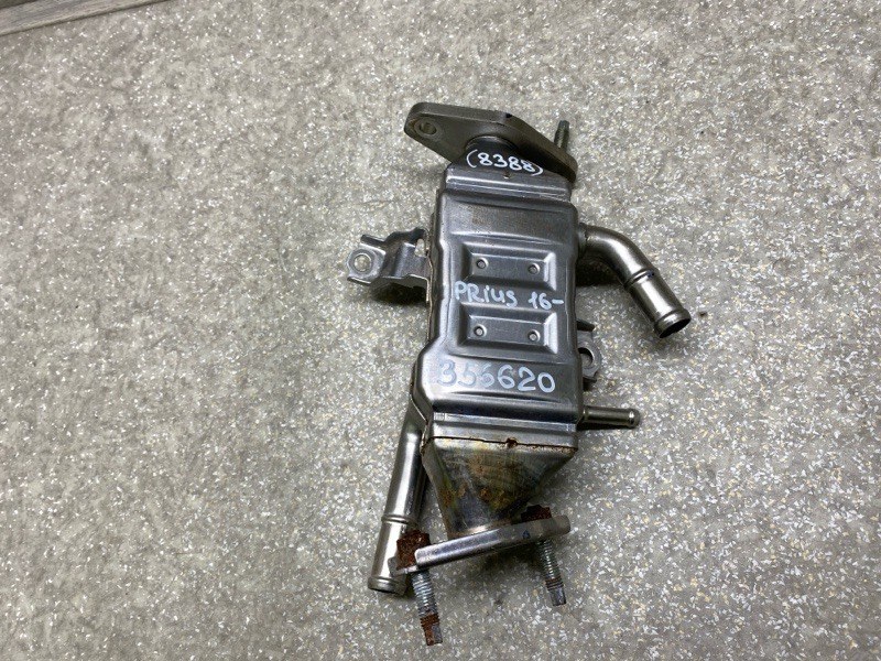 Запчасть радиатор системы egr TOYOTA PRIUS 16- 2017 1.8 2ZRFXE 25601-37020 Б/У Радиатор системы EGR TOYOTA PRIUS 16- 2017 1.8 2ZRFXE 25601-37020 Б/У