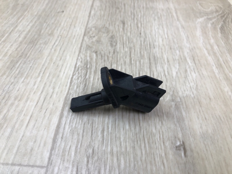 Датчик ABS передний левый FOCUS 10-18 2017 2.0 C20HDEX