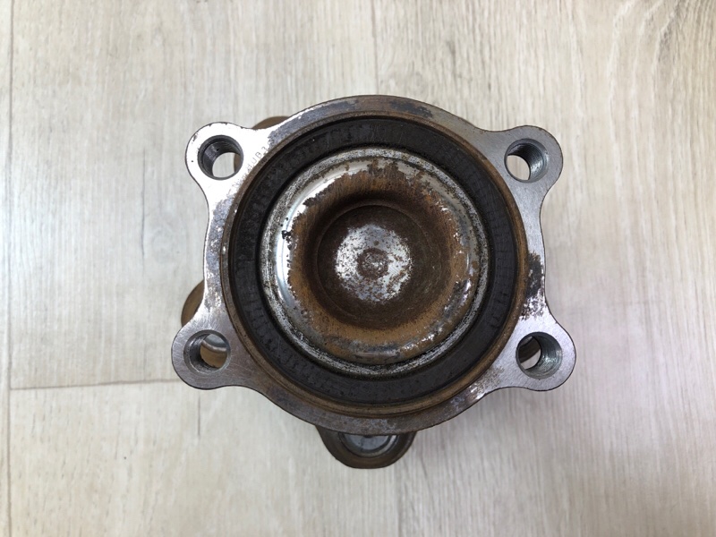 Ступица задняя левая PATHFINDER R52 12-21 2013 3.5 VQ35DE