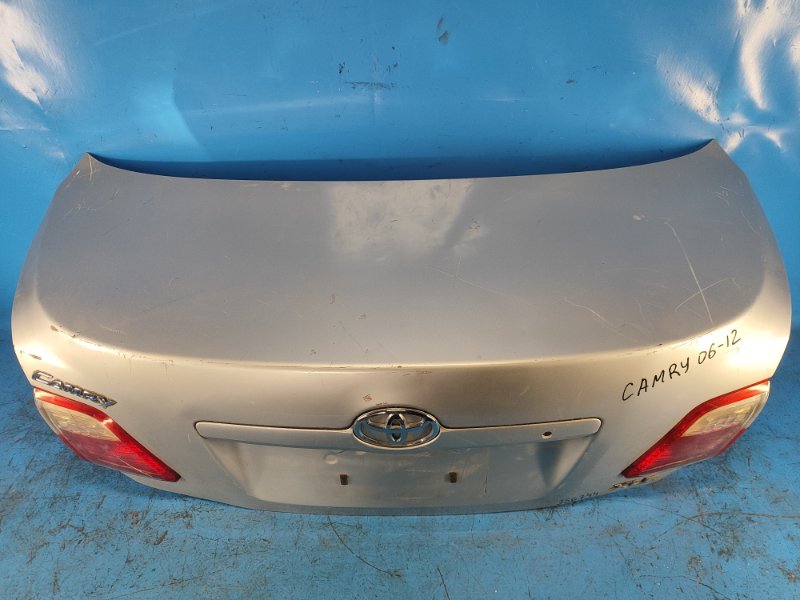 Крышка багажника CAMRY 40 06-11