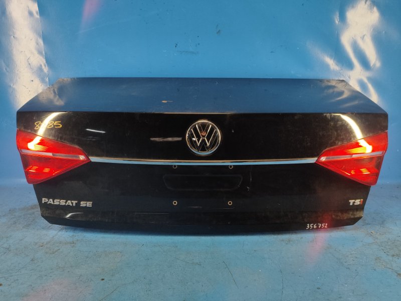 Крышка багажника VOLKSWAGEN PASSAT B8 14- 2015 1.8 CPRA 561 827 025 L Б/У