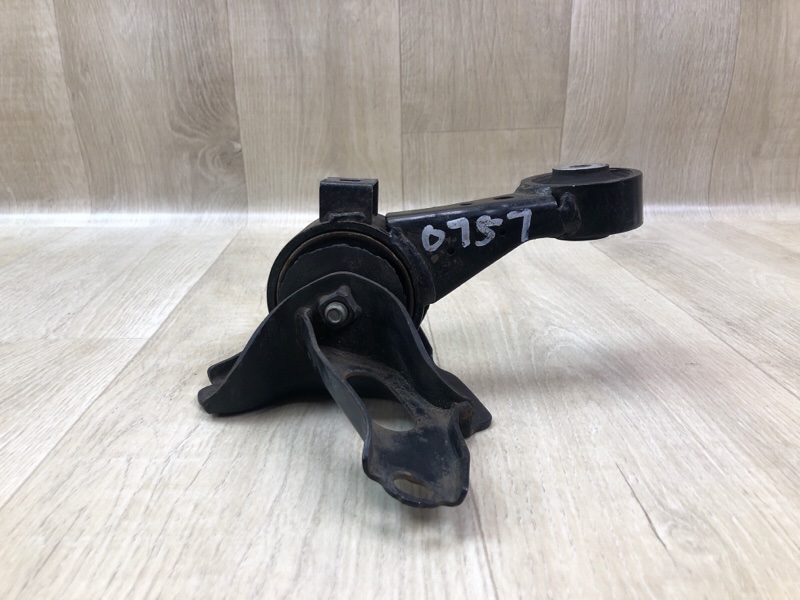 Подушка двигателя верхняя правая CAMRY 30 02-06 2002 3.0 1MZFE