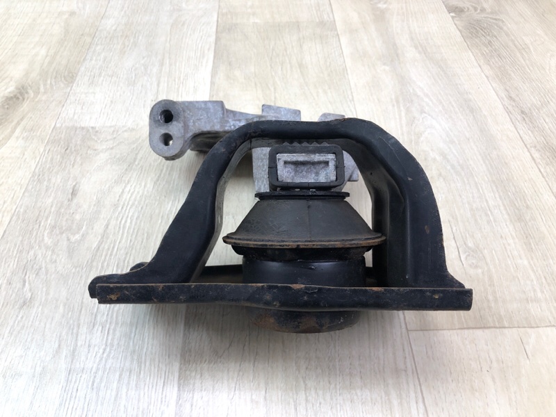 Запчасть подушка двигателя правая NISSAN ROGUE 08-15 2010 2.5 QR25DE 11210ET80A Б/У Подушка двигателя правая NISSAN ROGUE 08-15 2010 2.5 QR25DE 11210ET80A Б/У