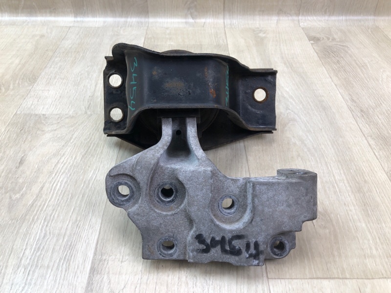 Подушка двигателя правая ROGUE 08-15 2010 2.5 QR25DE Подушка двигателя правая ROGUE 08-15 2010 2.5 QR25DE