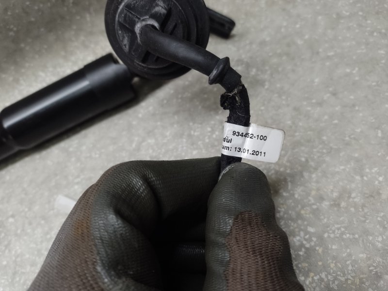 Привод открывания крышки багажника левый FX/QX70 S51 08-17 2011 3.5 VQ35HR