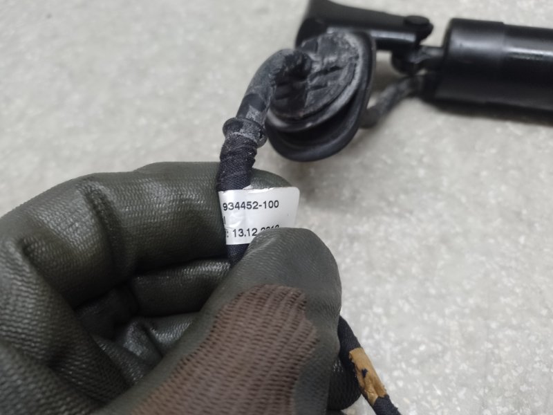 Привод открывания крышки багажника правый FX/QX70 S51 08-17 2011 3.5 VQ35HR