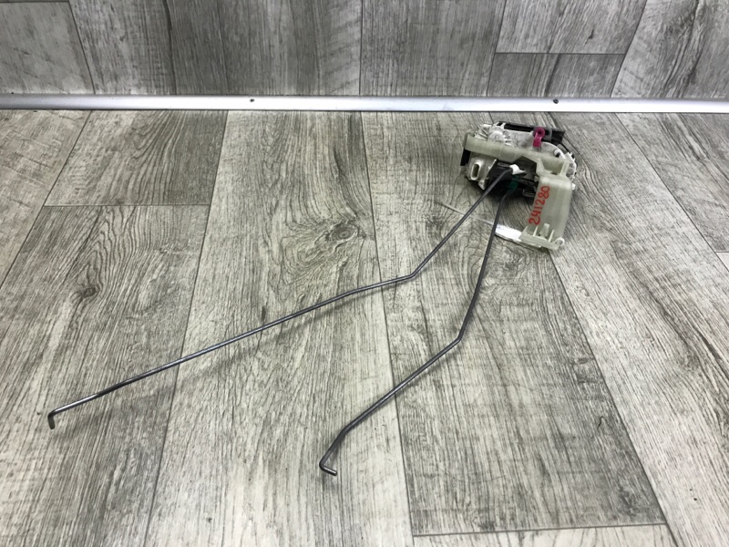 Замок двери задний левый JEEP COMPASS 06-16 MK49 2.4 ED3 Замок двери задний левый JEEP COMPASS 06-16 MK49 2.4 ED3