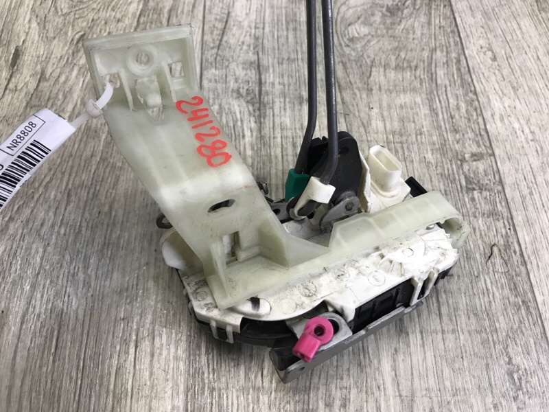 Замок двери задний левый COMPASS 06-16 2013 MK49 2.4 ED3 Замок двери задний левый COMPASS 06-16 2013 MK49 2.4 ED3