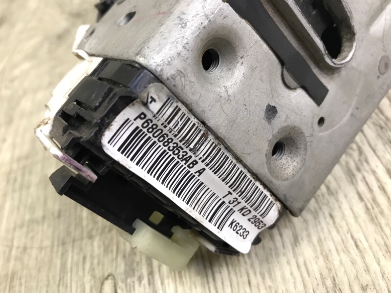 Замок двери задний левый COMPASS 06-16 2013 MK49 2.4 ED3 Замок двери задний левый COMPASS 06-16 2013 MK49 2.4 ED3