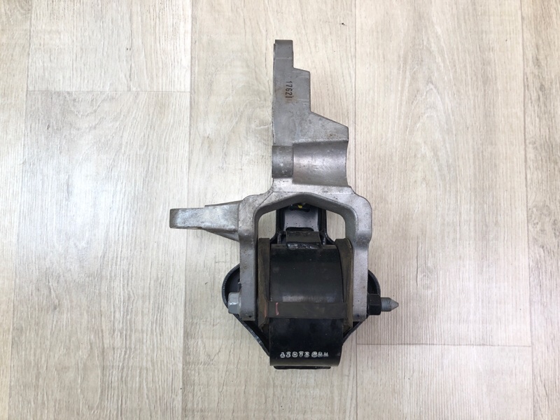 Подушка двигателя передняя правая KIA SOUL PS 13-19 2017 ELECTRIC 21810-E4000 Б/У