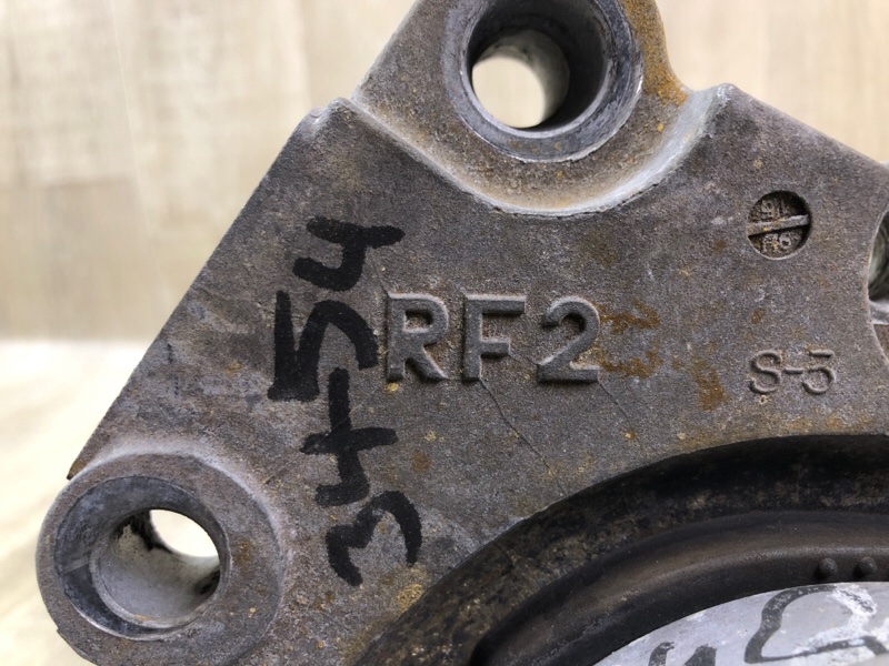 Подушка двигателя левая ROGUE 08-15 2010 2.5 QR25DE Подушка двигателя левая ROGUE 08-15 2010 2.5 QR25DE