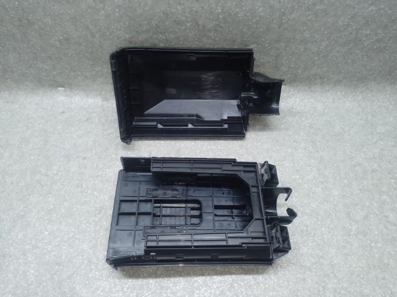 Корпус блока предохранителей INFINITI FX/QX70 S51 08-17 2011 3.5 VQ35HR 284B7-1BN3B Б/У