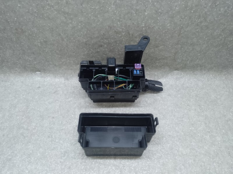 Блок предохранителей моторный отсек INFINITI FX/QX70 S51 08-17 2011 3.5 VQ35HR 24384-1CA0A Б/У