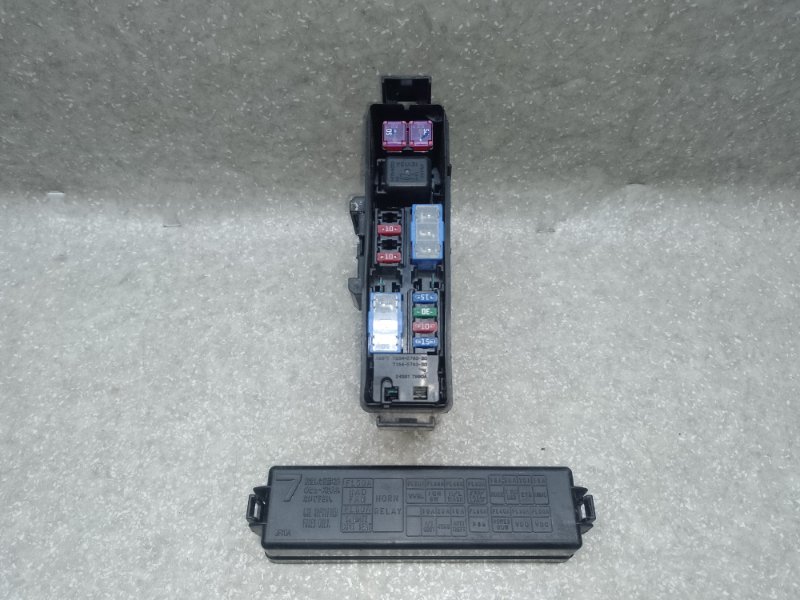 Блок предохранителей моторный отсек FX/QX70 S51 08-17 2011 3.5 VQ35HR