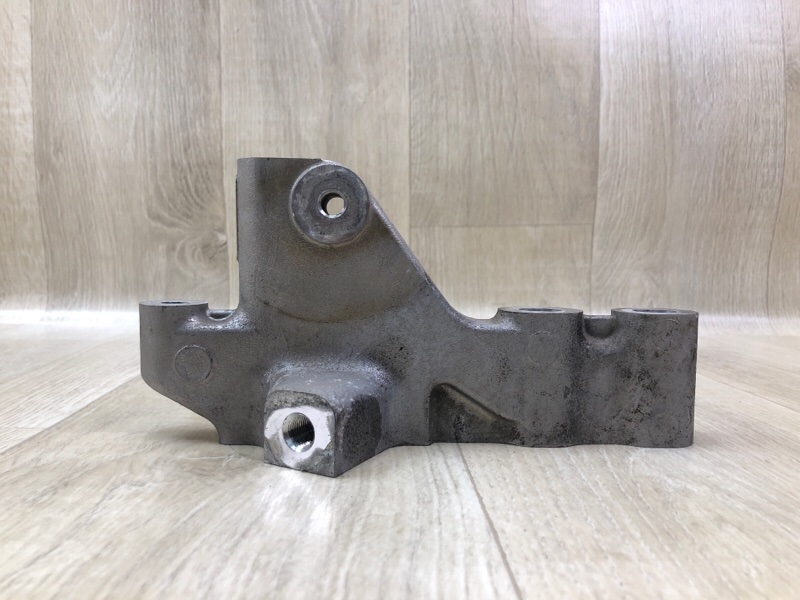 Кронштейн двигателя правый TOYOTA CAMRY 40 06-11 2007 3.5 2GR-FE 1231331010 Б/У