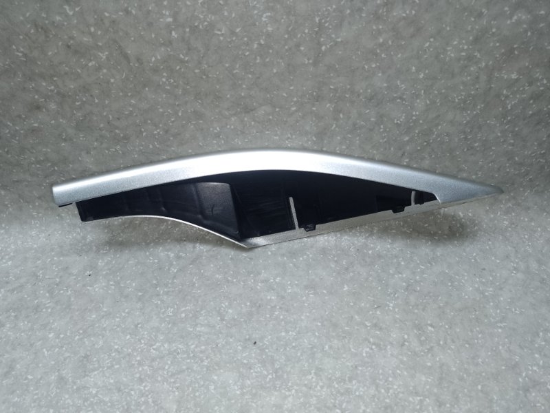 Заглушка рейлинга задняя правая FX/QX70 S51 08-17 2011 3.5 VQ35HR Заглушка рейлинга задняя правая FX/QX70 S51 08-17 2011 3.5 VQ35HR