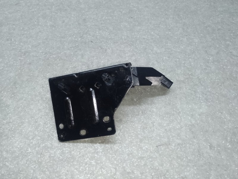 Кронштейн переднего бампера (под фарой) левый FX/QX70 S51 08-17 2011 3.5 VQ35HR