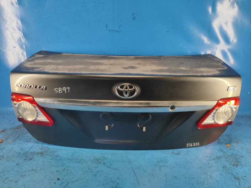 Запчасть крышка багажника TOYOTA COROLLA 150 06-13 2011 1.8 2ZRFE 64401-02580 Б/У Крышка багажника TOYOTA COROLLA 150 06-13 2011 1.8 2ZRFE 64401-02580 Б/У