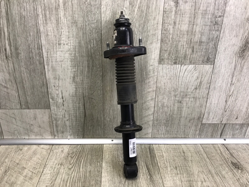 Запчасть амортизатор задний левый JEEP COMPASS 06-16 2014 2.0 ECN 5168 163AB Б/У Амортизатор задний левый JEEP COMPASS 06-16 2014 2.0 ECN 5168 163AB Б/У