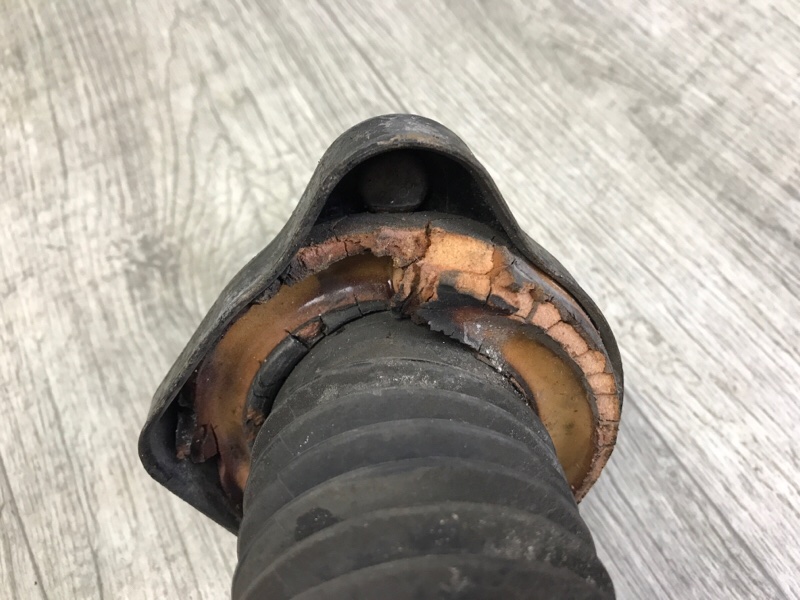 Амортизатор задний левый COMPASS 06-16 2014 2.0 ECN Амортизатор задний левый COMPASS 06-16 2014 2.0 ECN