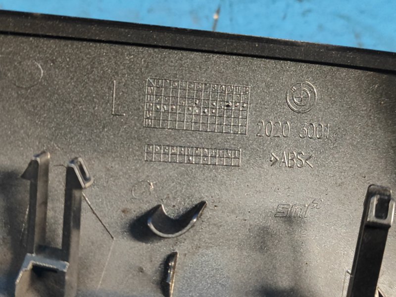 Накладка зеркала левая 3 SERIES (F30) 2012–21 Накладка зеркала левая 3 SERIES (F30) 2012–21