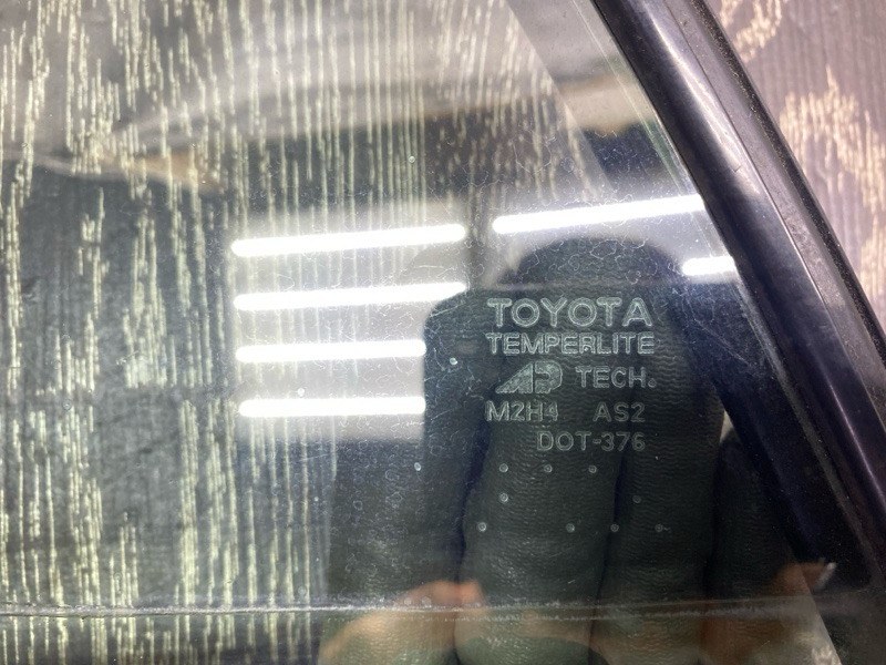 Стекло двери глухое заднее левое TOYOTA AVALON 05-12 GSX30 3.5 2GR-FE