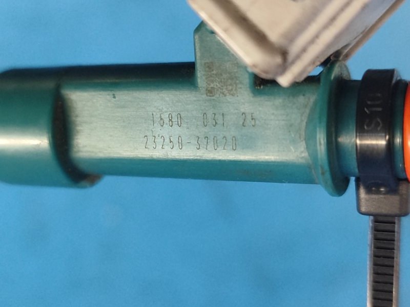 Форсунка топливная PRIUS - 30 09-17