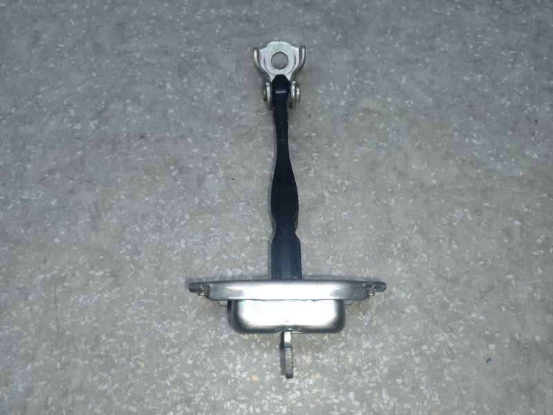 Ограничитель двери передний правый OUTLANDER GF 12- 2013 2.4