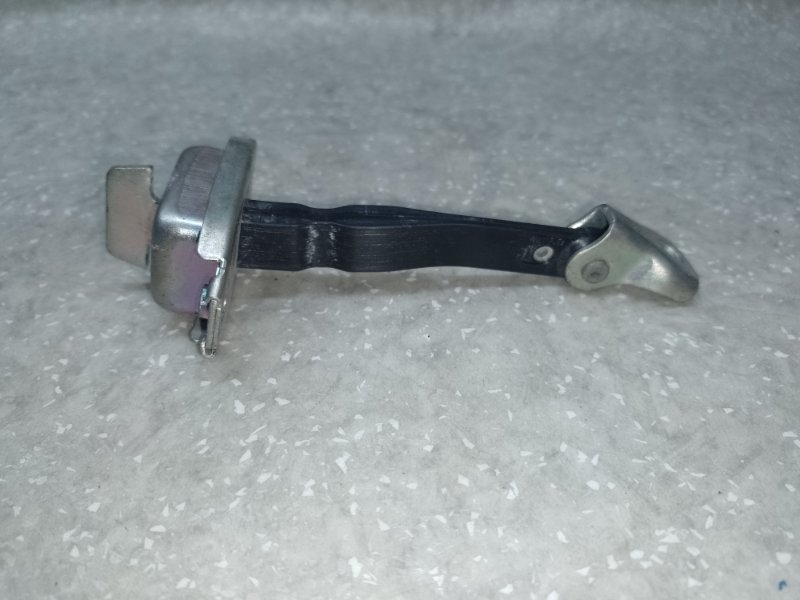 Ограничитель двери передний правый MITSUBISHI OUTLANDER GF 12- 2.4