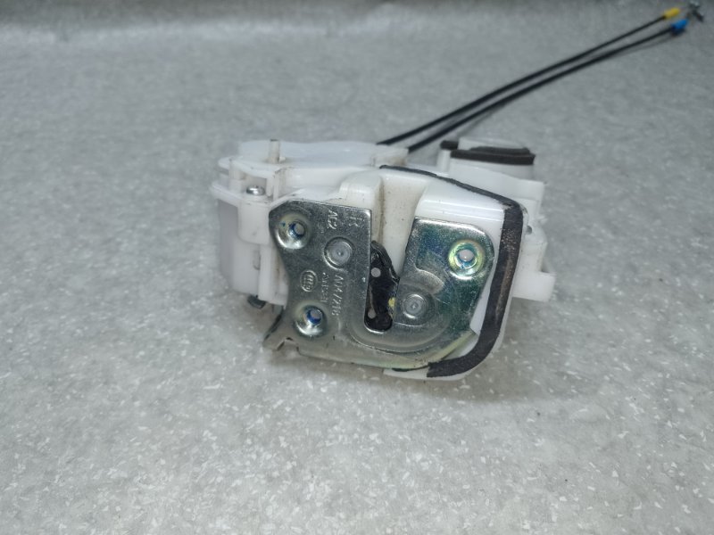 Замок двери задний правый OUTLANDER GF 12- 2013 2.4 Замок двери задний правый OUTLANDER GF 12- 2013 2.4