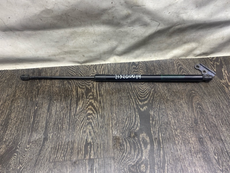 Запчасть амортизатор крышки багажника TOYOTA SIENNA 03-10 2009 GSL20 3.5 2GR-FE 68905AE022 Б/У Амортизатор крышки багажника TOYOTA SIENNA 03-10 2009 GSL20 3.5 2GR-FE 68905AE022 Б/У