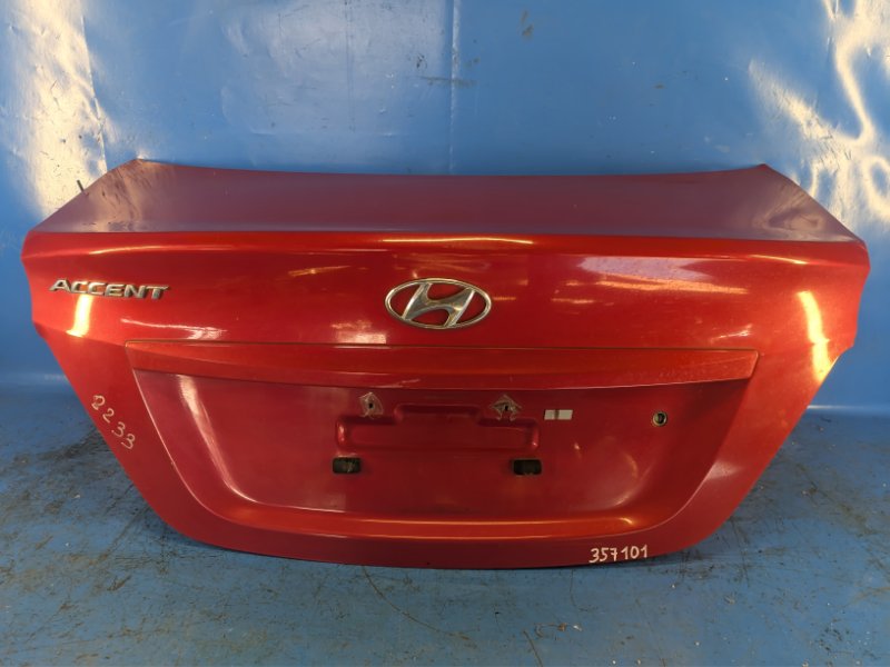 Крышка багажника HYUNDAI ACCENT RB 10- 2014 1.6 G4FD 69200-1R020 Б/У