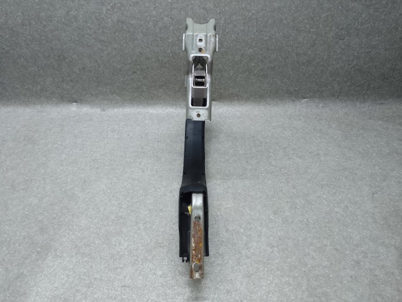 Петля крышки багажника правая ES350 06-12 2006 3.5 2GR-FE