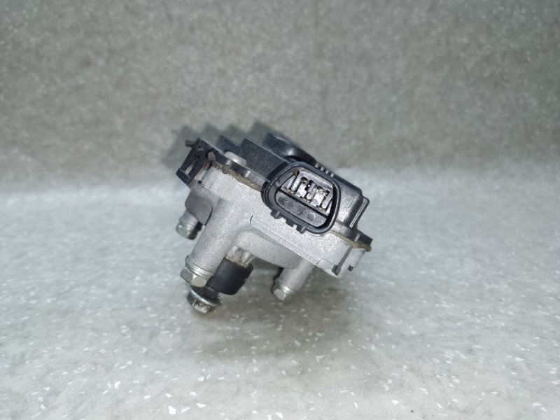 Моторчик стеклоочистителя передний LEXUS ES350 06-12 3.5 2GR-FE