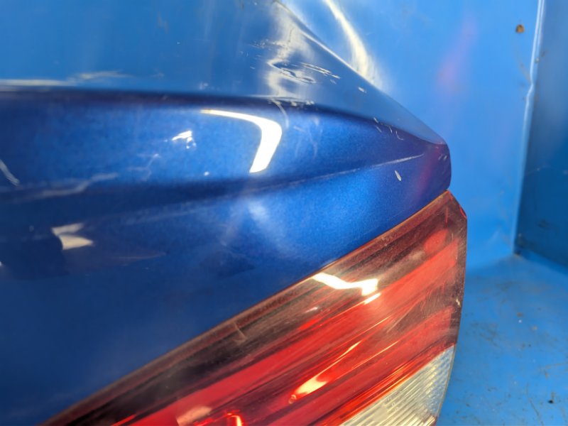 Крышка багажника 200 14-16