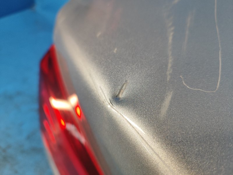 Крышка багажника 200 14-16