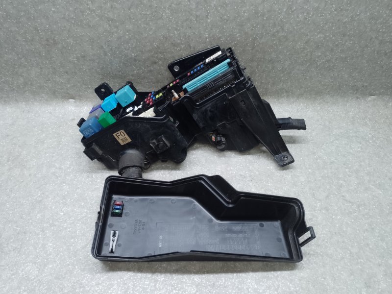 Блок предохранителей моторный отсек LEXUS ES350 06-12 2006 3.5 2GR-FE 82740-33010 Б/У