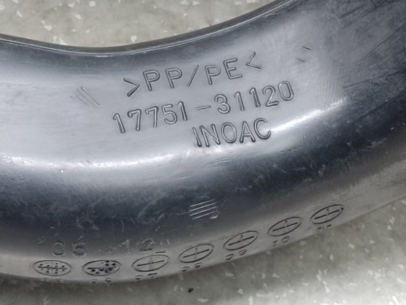 Патрубок воздушного фильтра ES350 06-12 2006 3.5 2GR-FE