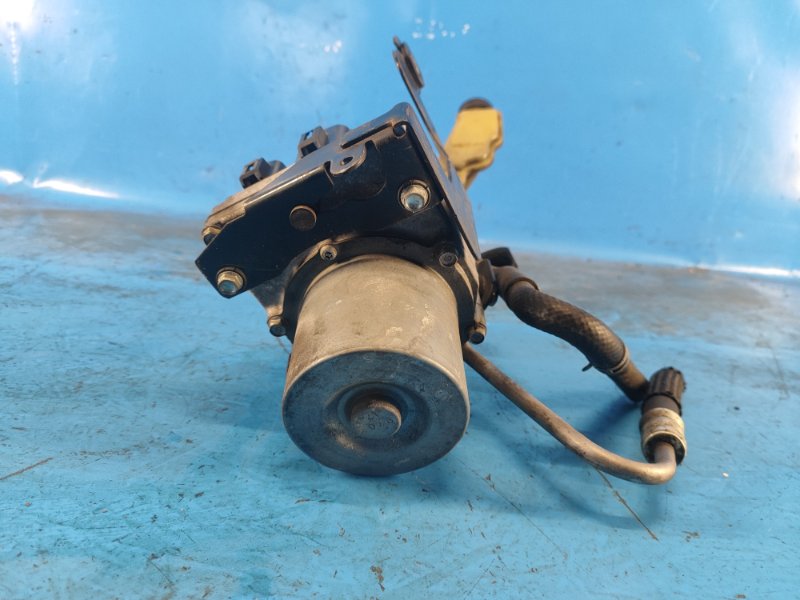 Насос ГУР электрический 3 BL 09-13 Насос ГУР электрический 3 BL 09-13