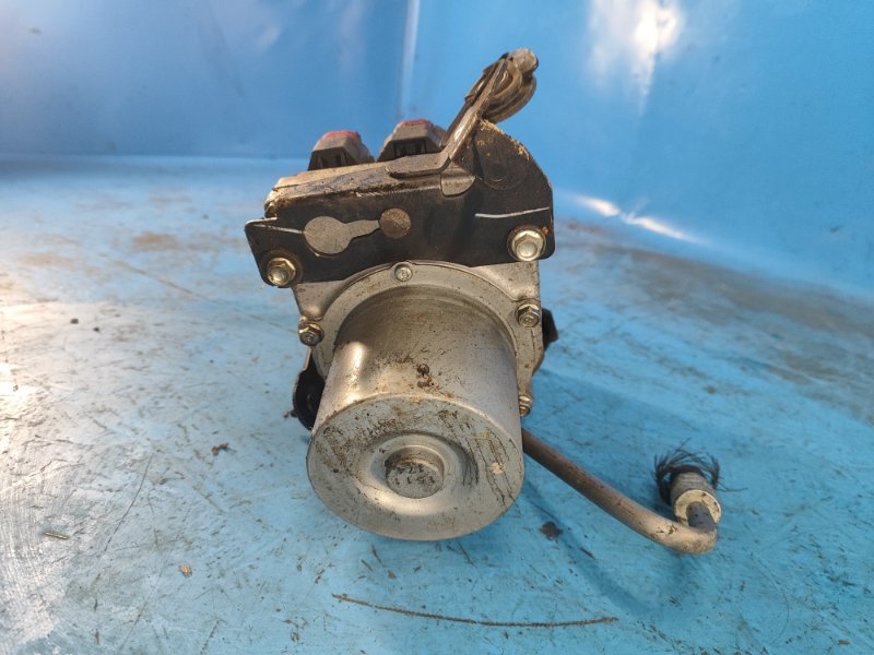 Насос ГУР электрический 3 BL 09-13 Насос ГУР электрический 3 BL 09-13