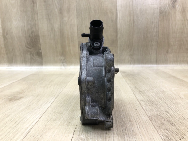 Вакуумный насос MERCEDES C-CLASS W205 16-21 M274920 2.0L Вакуумный насос MERCEDES C-CLASS W205 16-21 M274920 2.0L